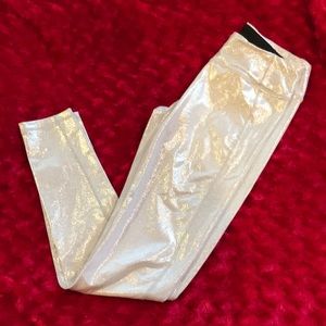 victoria sport leggings